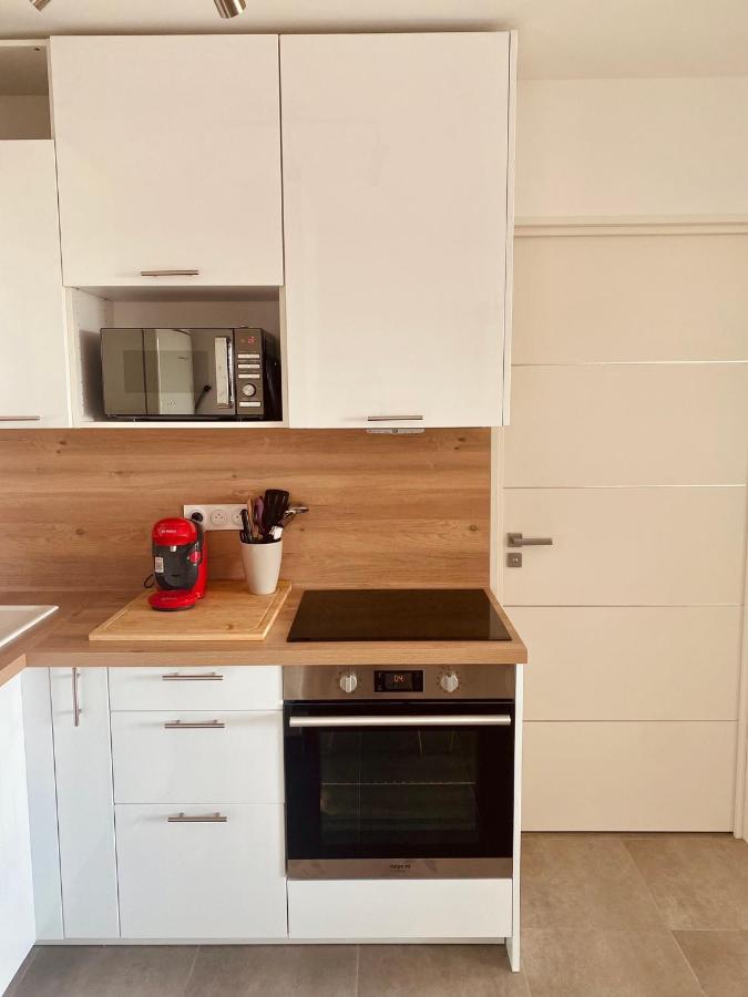 Superbe T2 Neuf, Tout Proche Plage. De 2 A 4 Pers Apartment Folelli Екстериор снимка